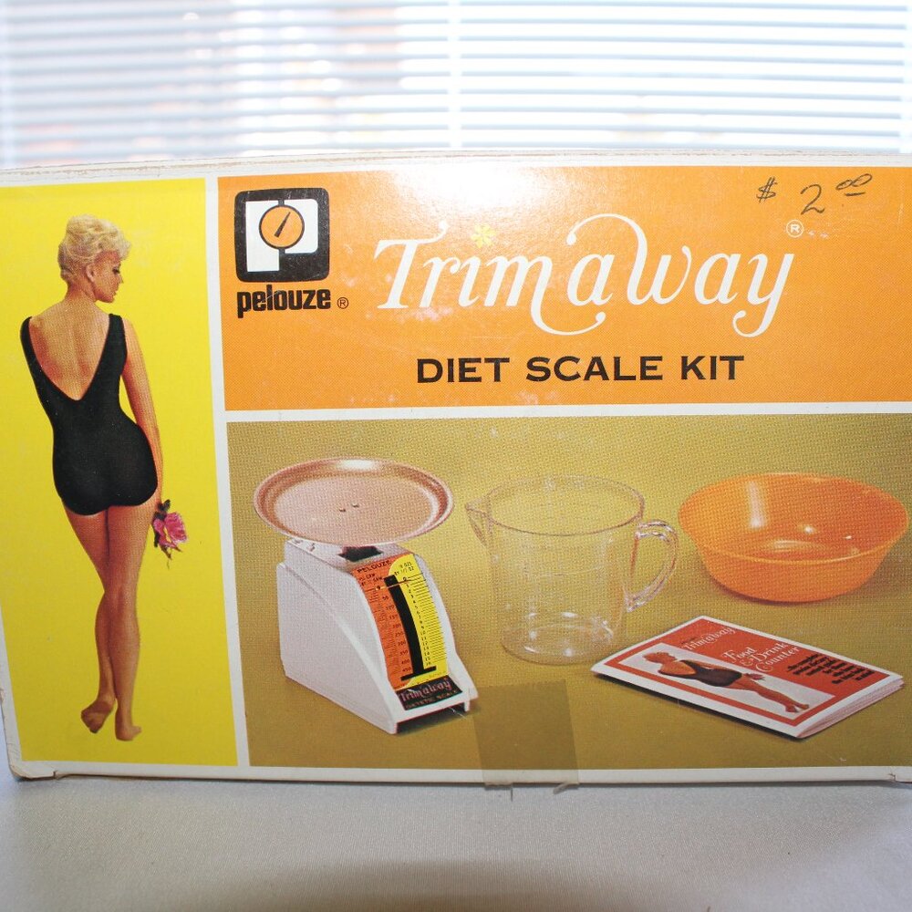 Vintage Pelouze Trim A Way Diet Scale Kit 1965 Scale Bowl Measuring Cup Booklet